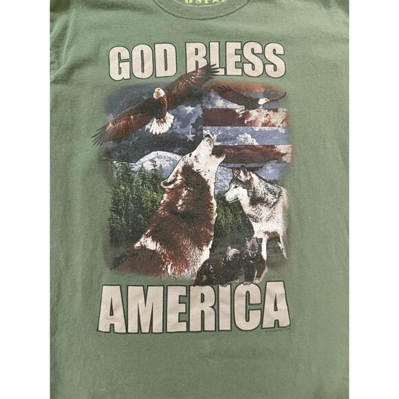 God Bless America Shirt Mens Large Green Patriotic Wolf Eagle Nature Graphic USA - Picture 2 of 6